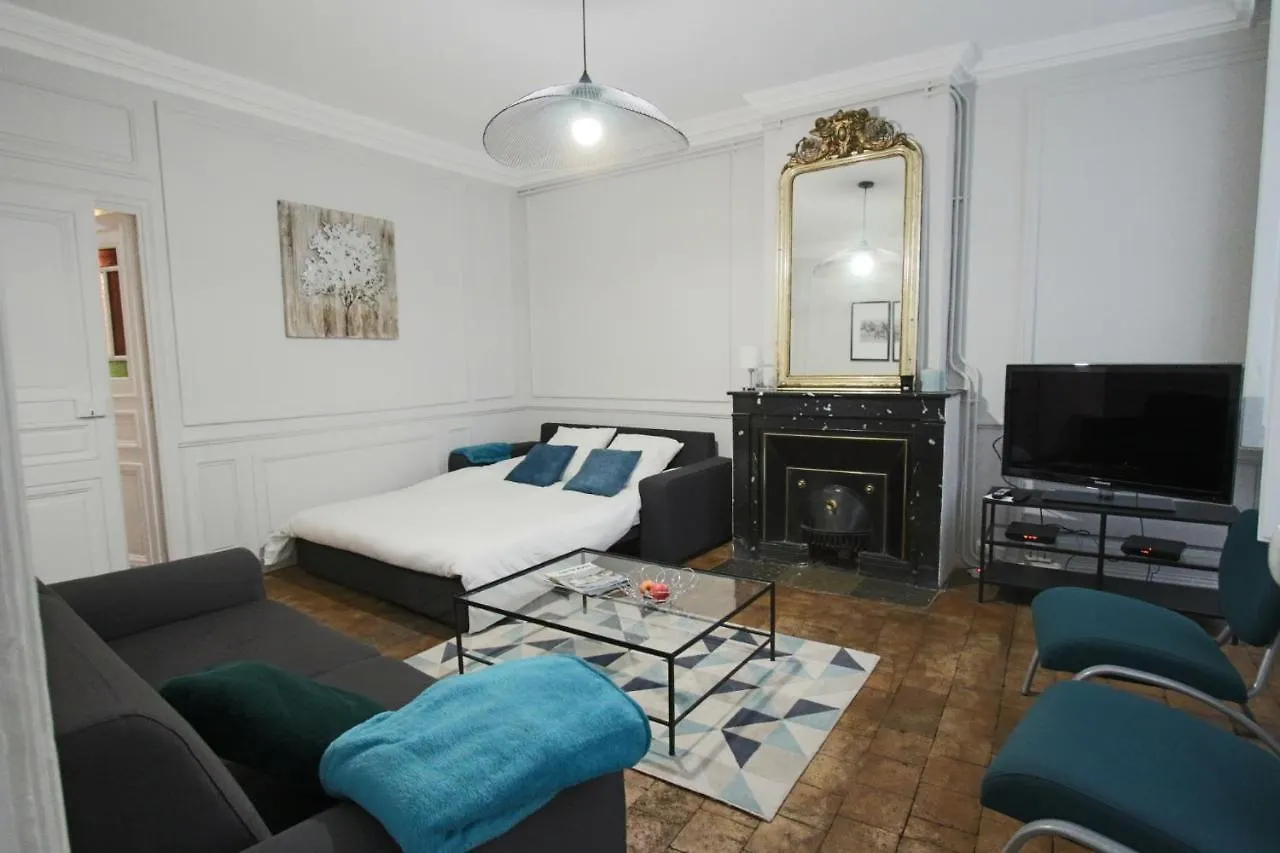Appartement Saint Jean ليون شقة